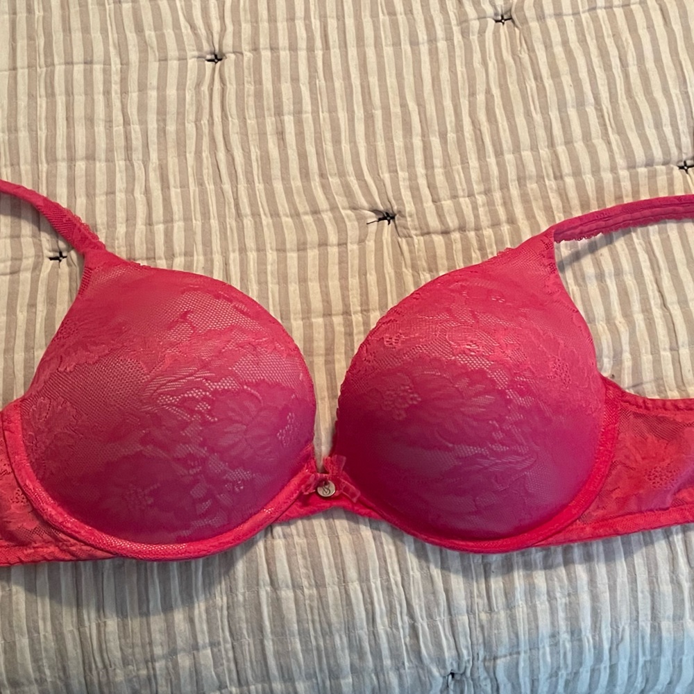 Pink Body by Victorias Secret push up bra